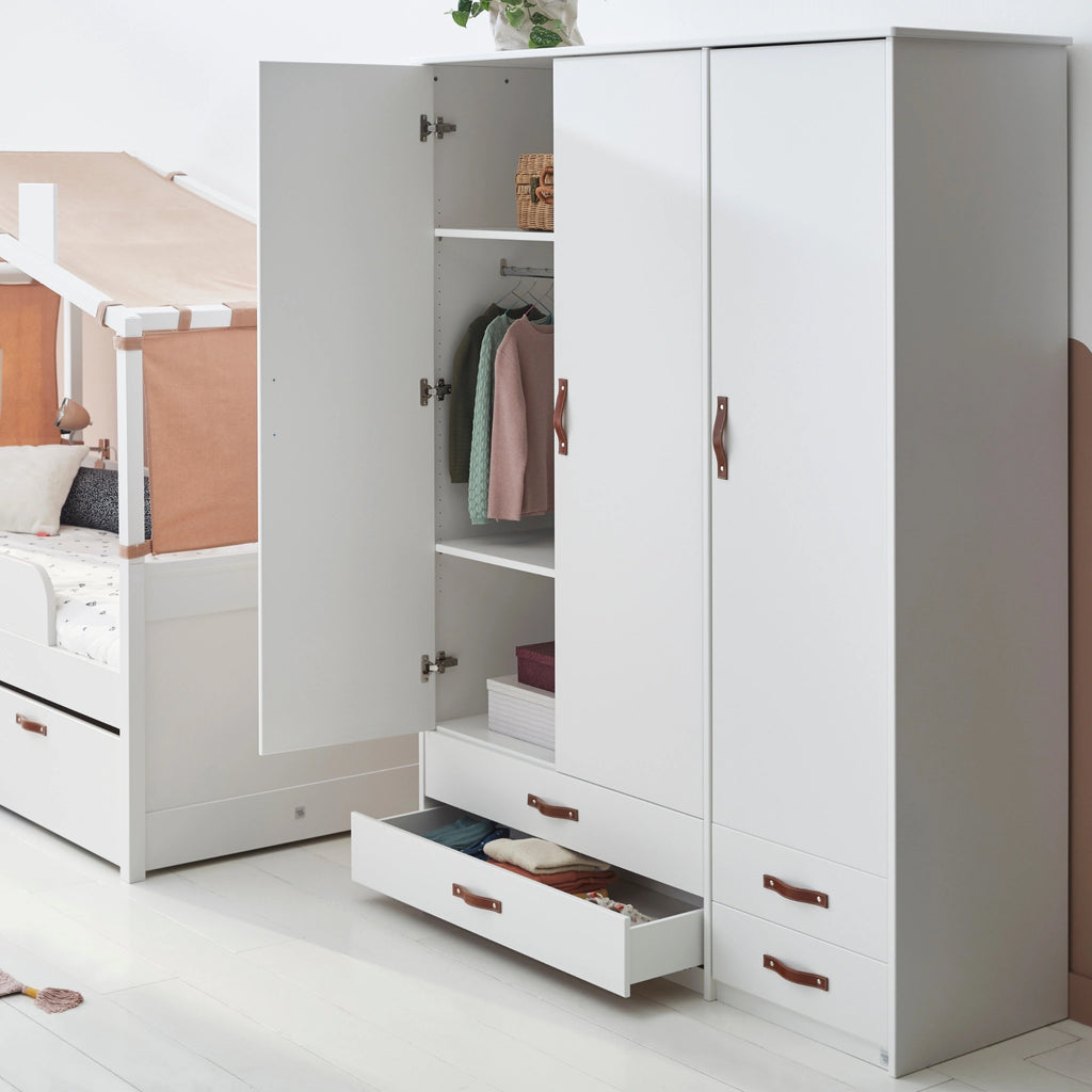 COOL KIDS 3-Doors Wardrobe in White - Lifetime Kidsrooms | Milola